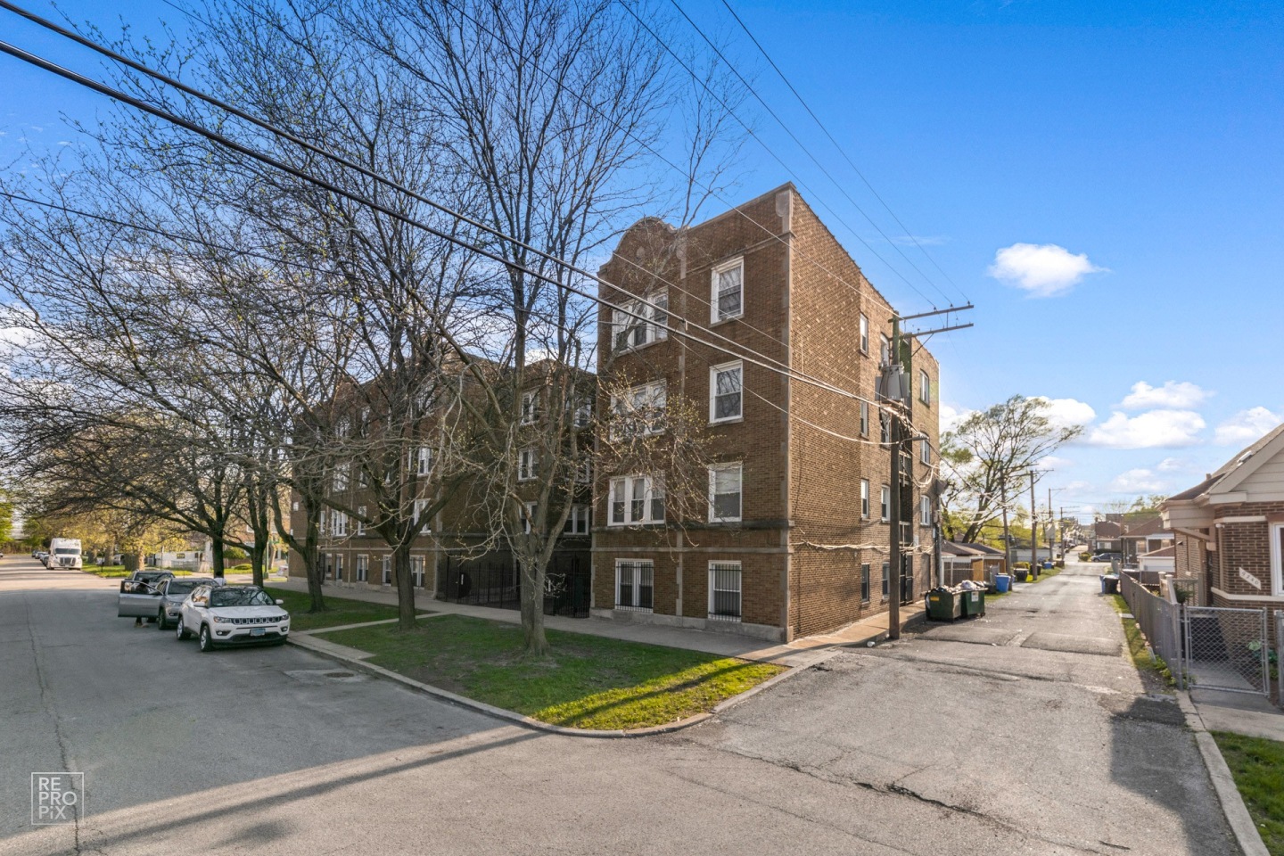 9244 S Saginaw Image 1