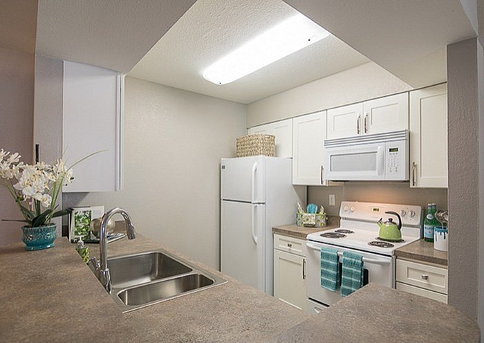 Parkwood Apartment Homes Image 20