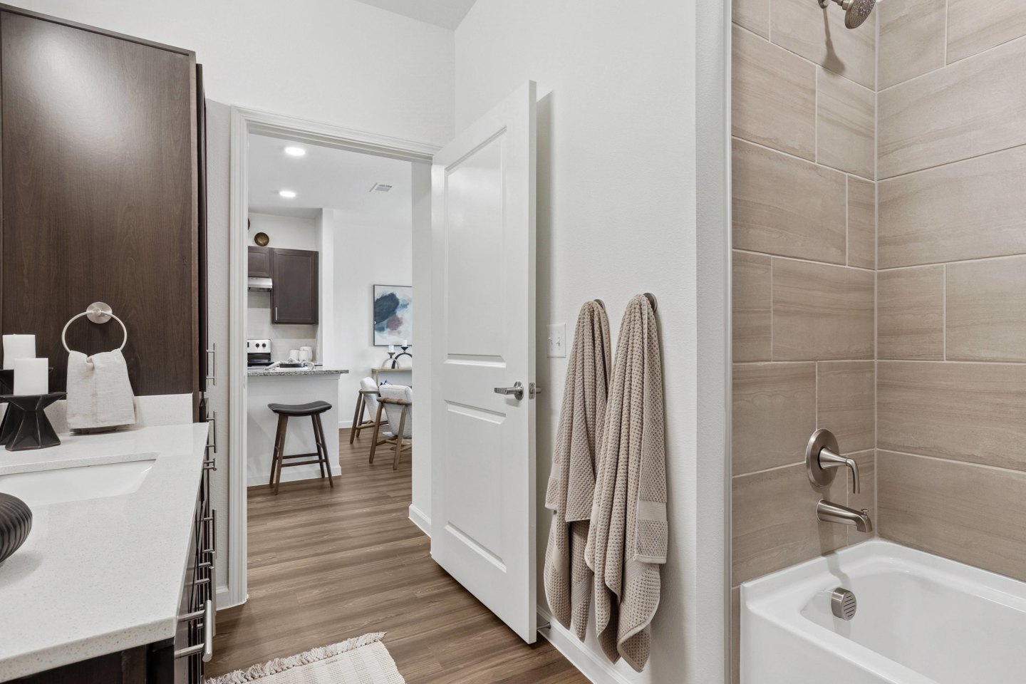 Wildwood Luxury Urban Homes Image 8
