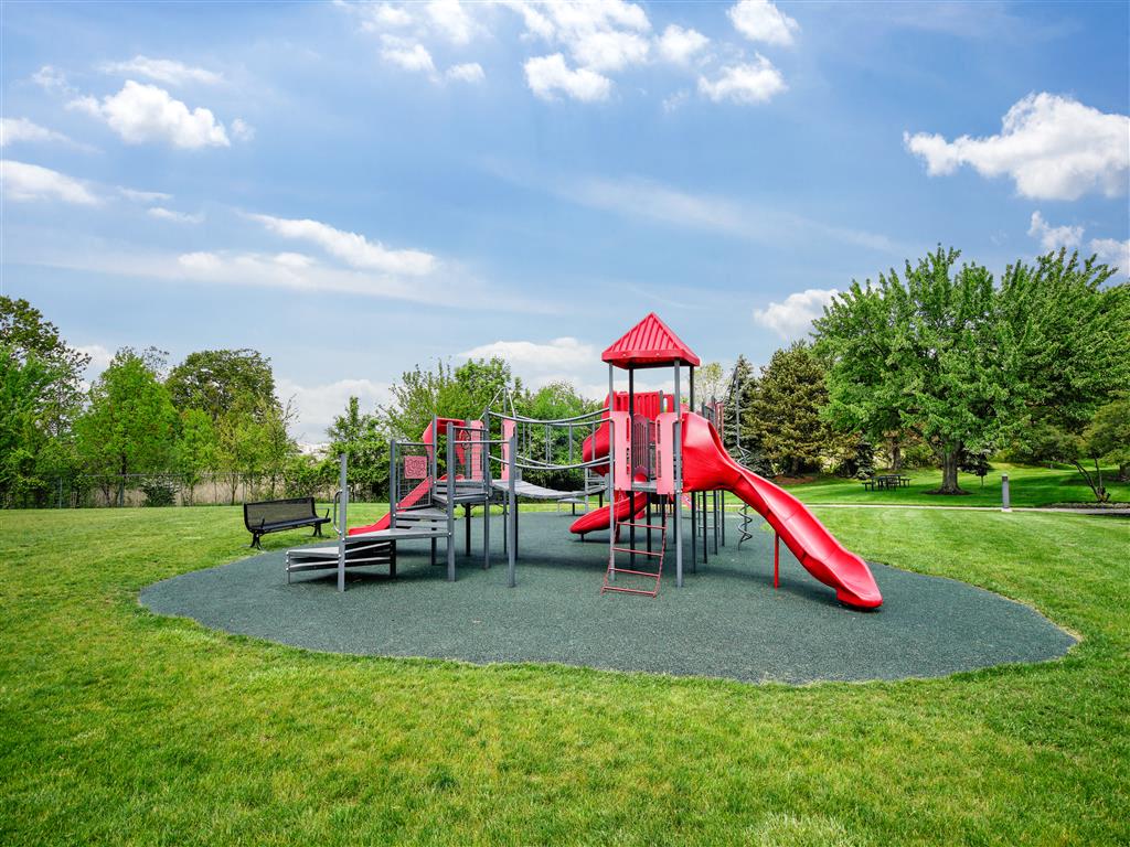 Hummingbird Pointe Image 17