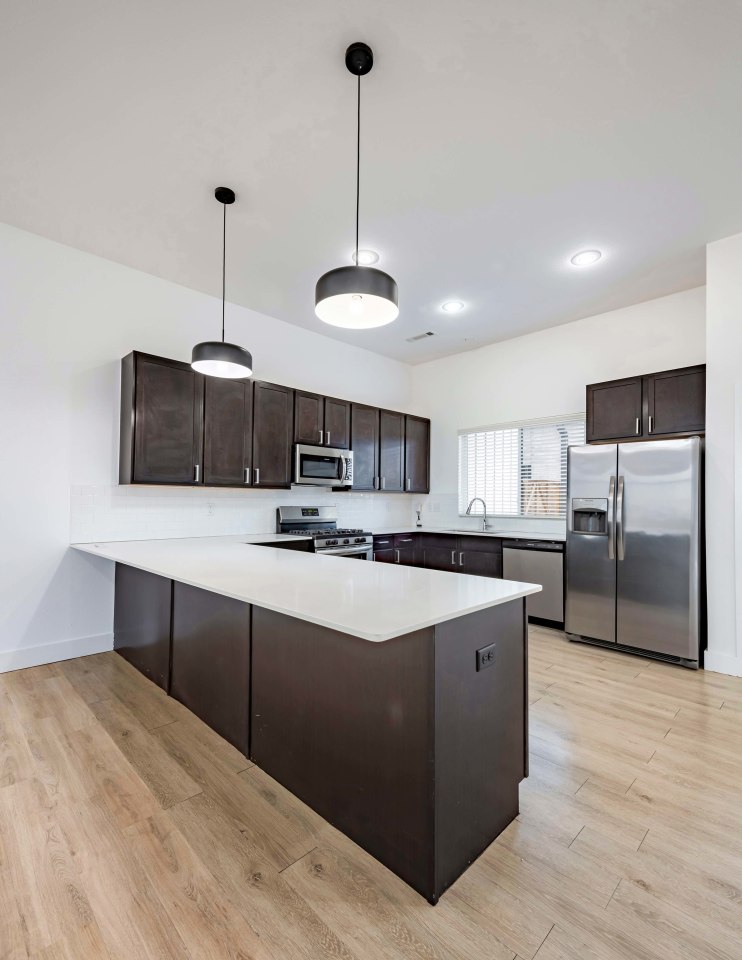 Parkside Row Image 5