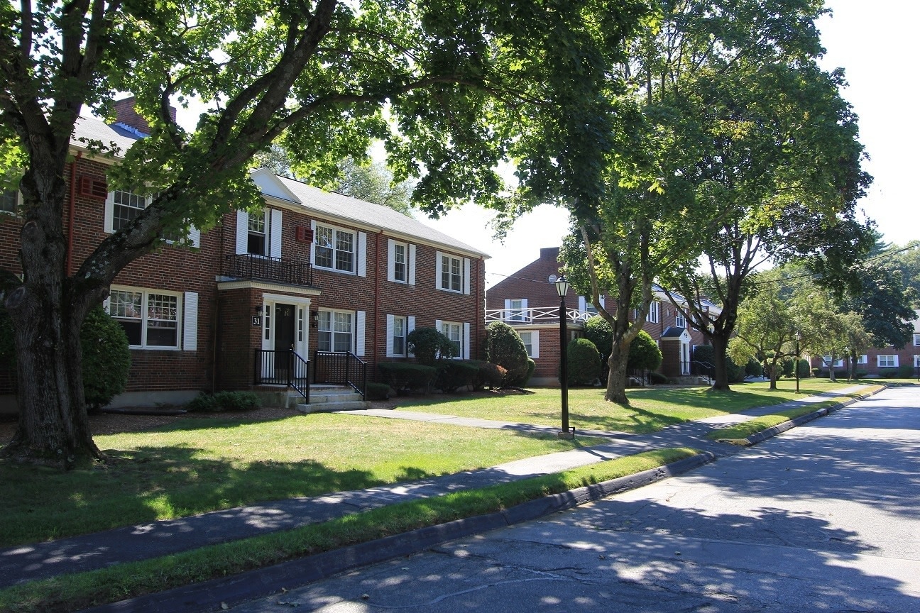 Captain Parker Arms Image 8