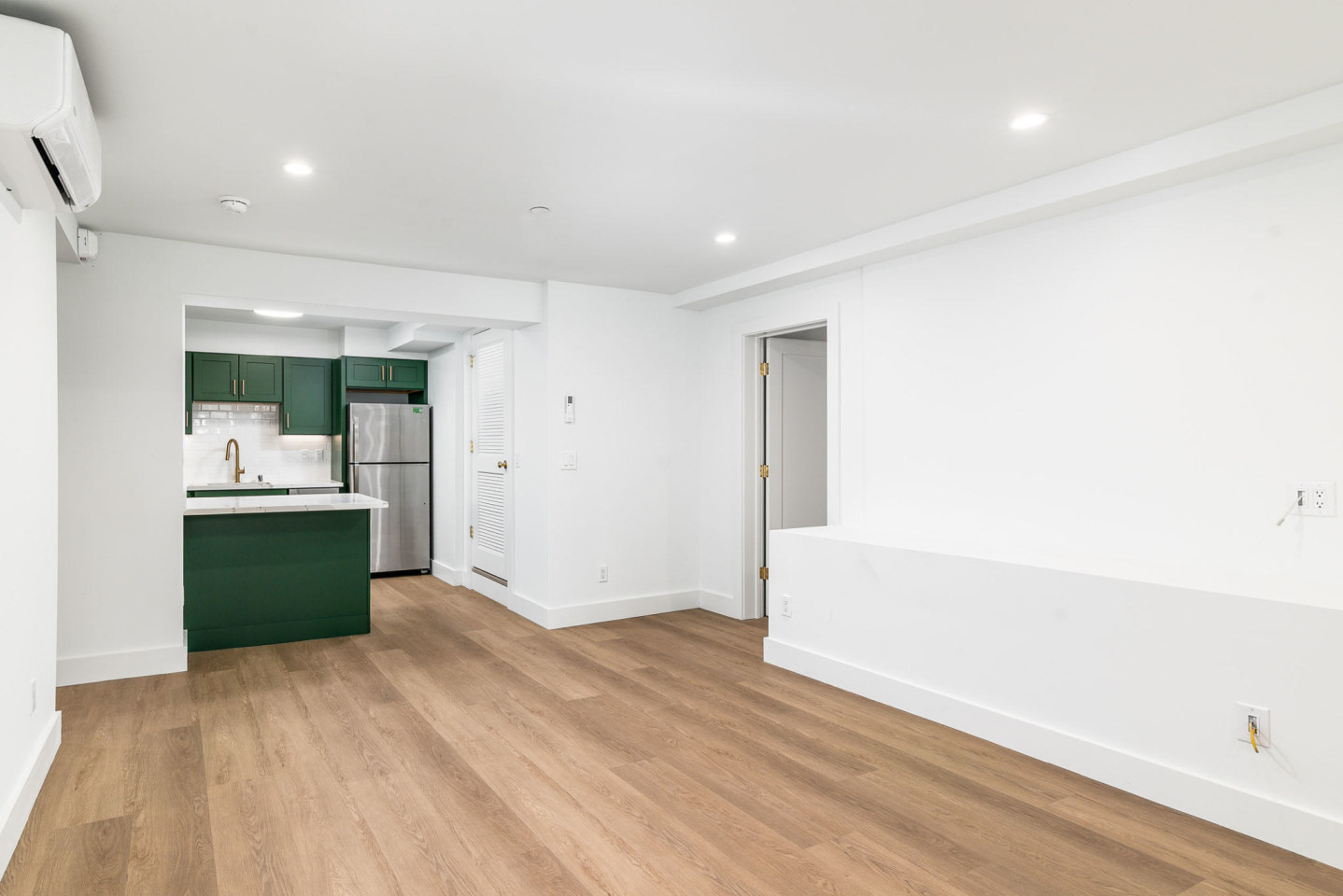 3201 23RD STREET Apartments Image 26