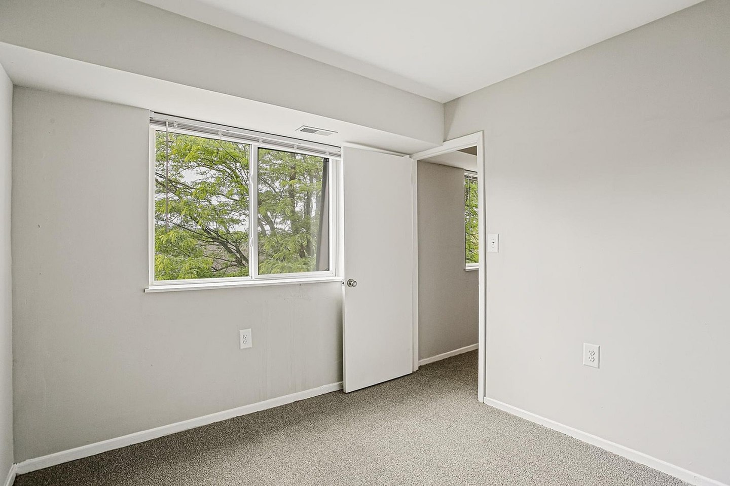 Meadow Creek Apartments Image 14