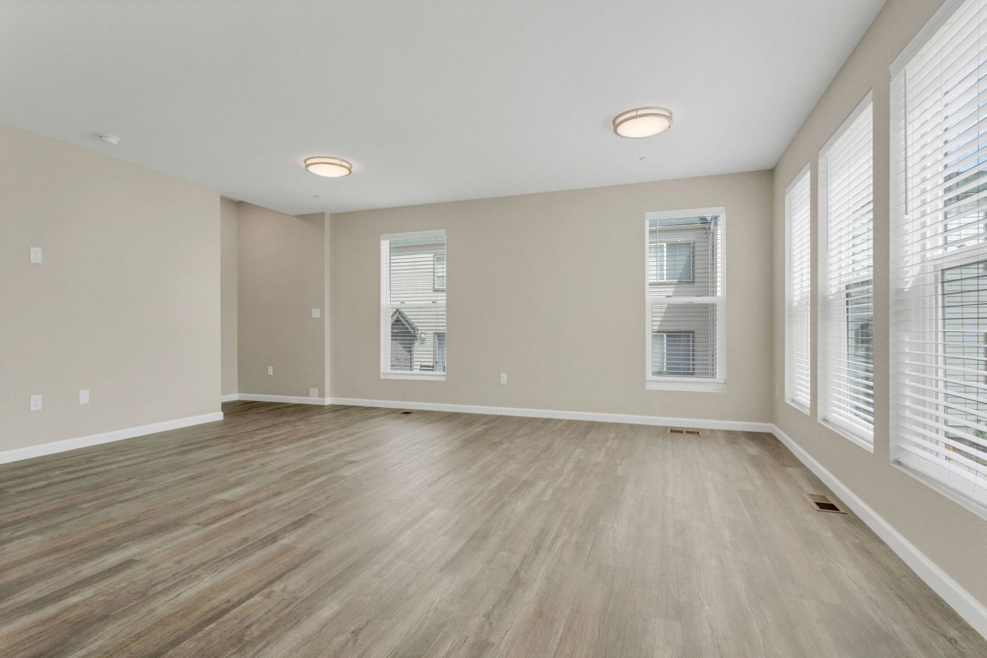 Briar Grove Townhomes Image 219
