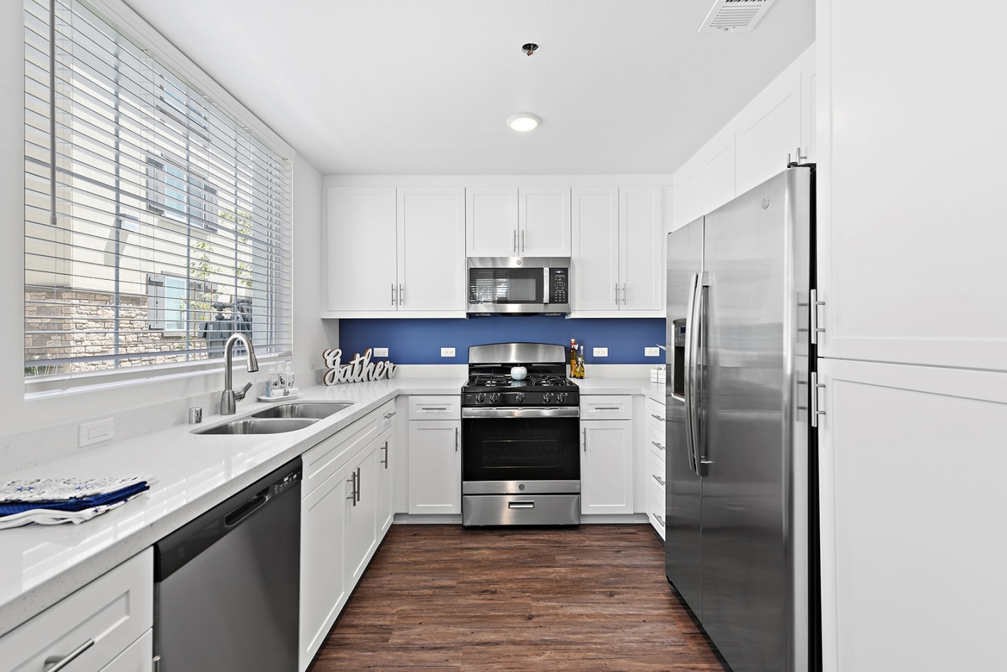 Levante Apartments Homes Image 7