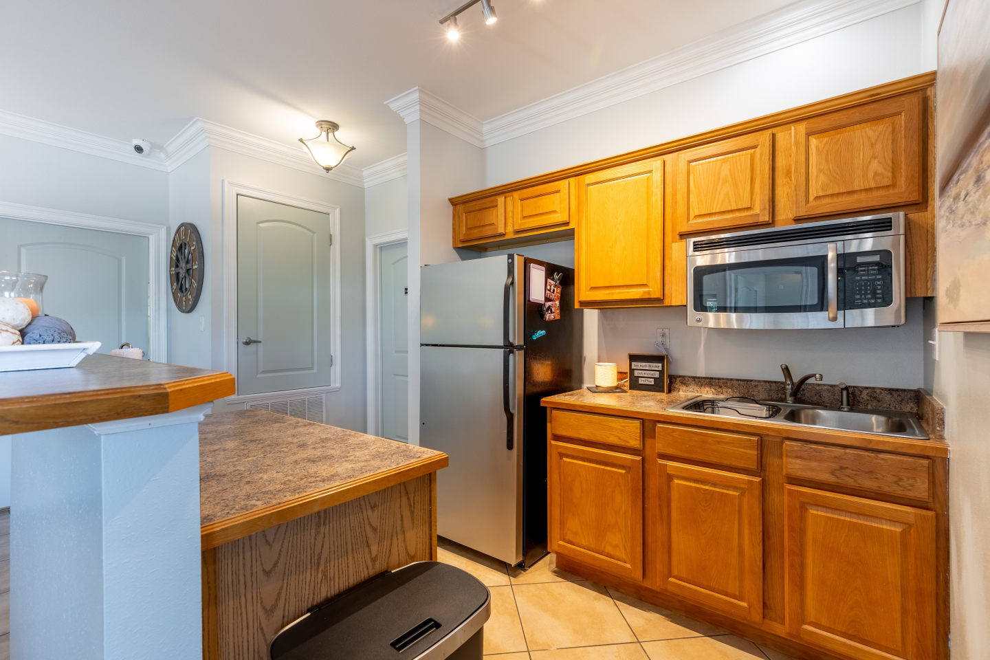 Oceanaire Apartments Image 3