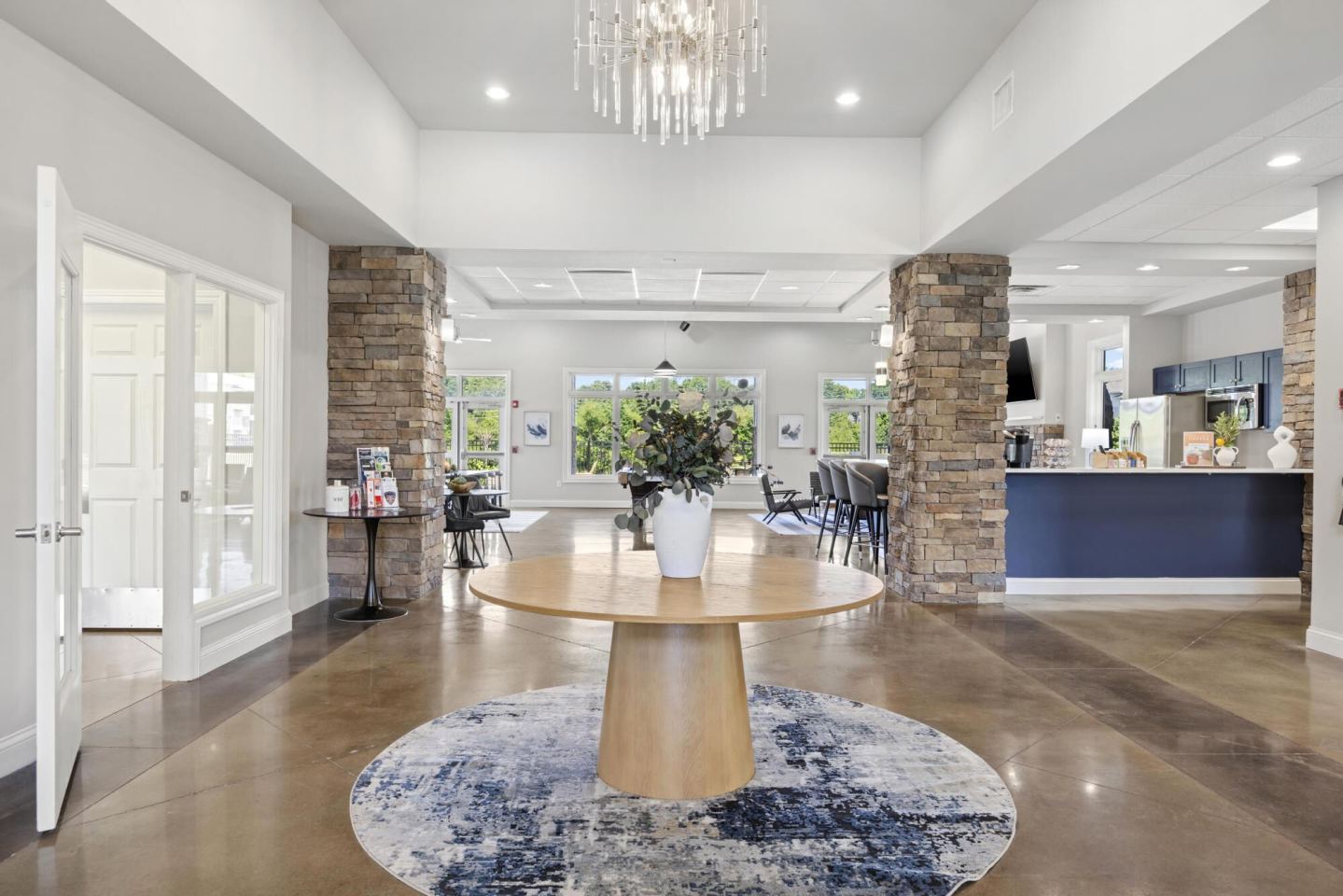 The Fairways Apartment Homes Image 6