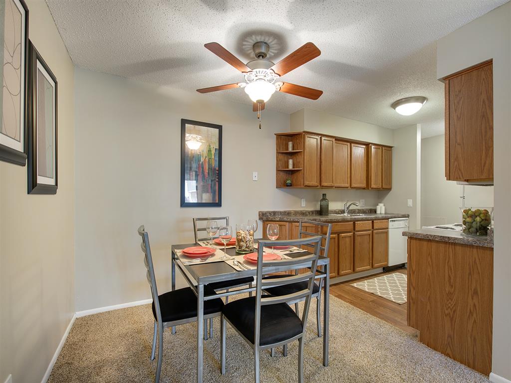 Oakwood Apartments Image 3
