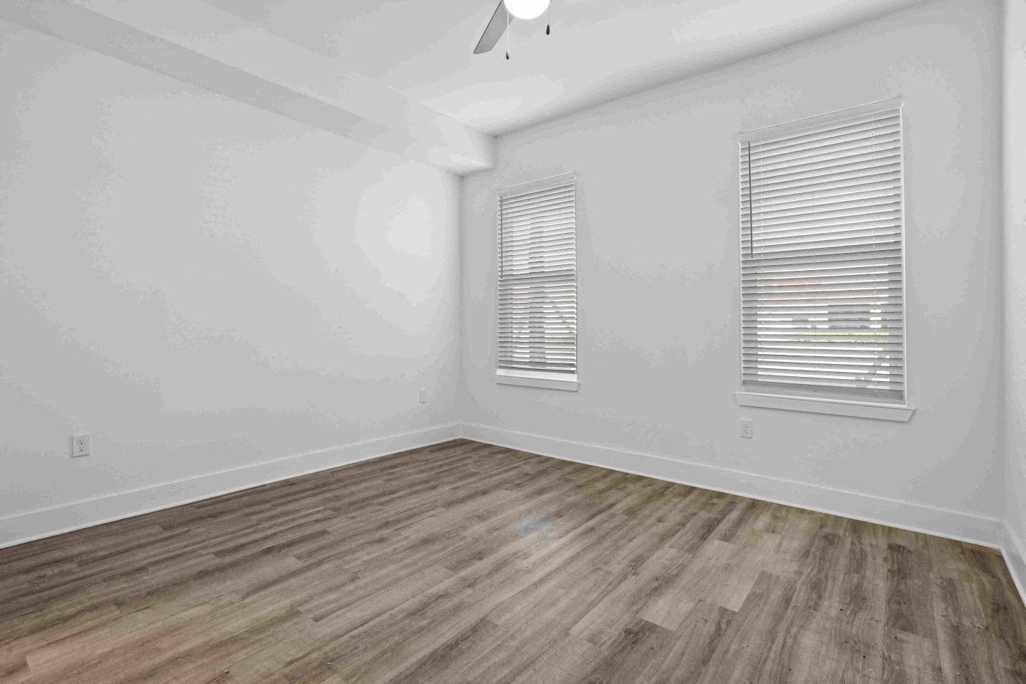 Linz Bayview Apartments Image 8