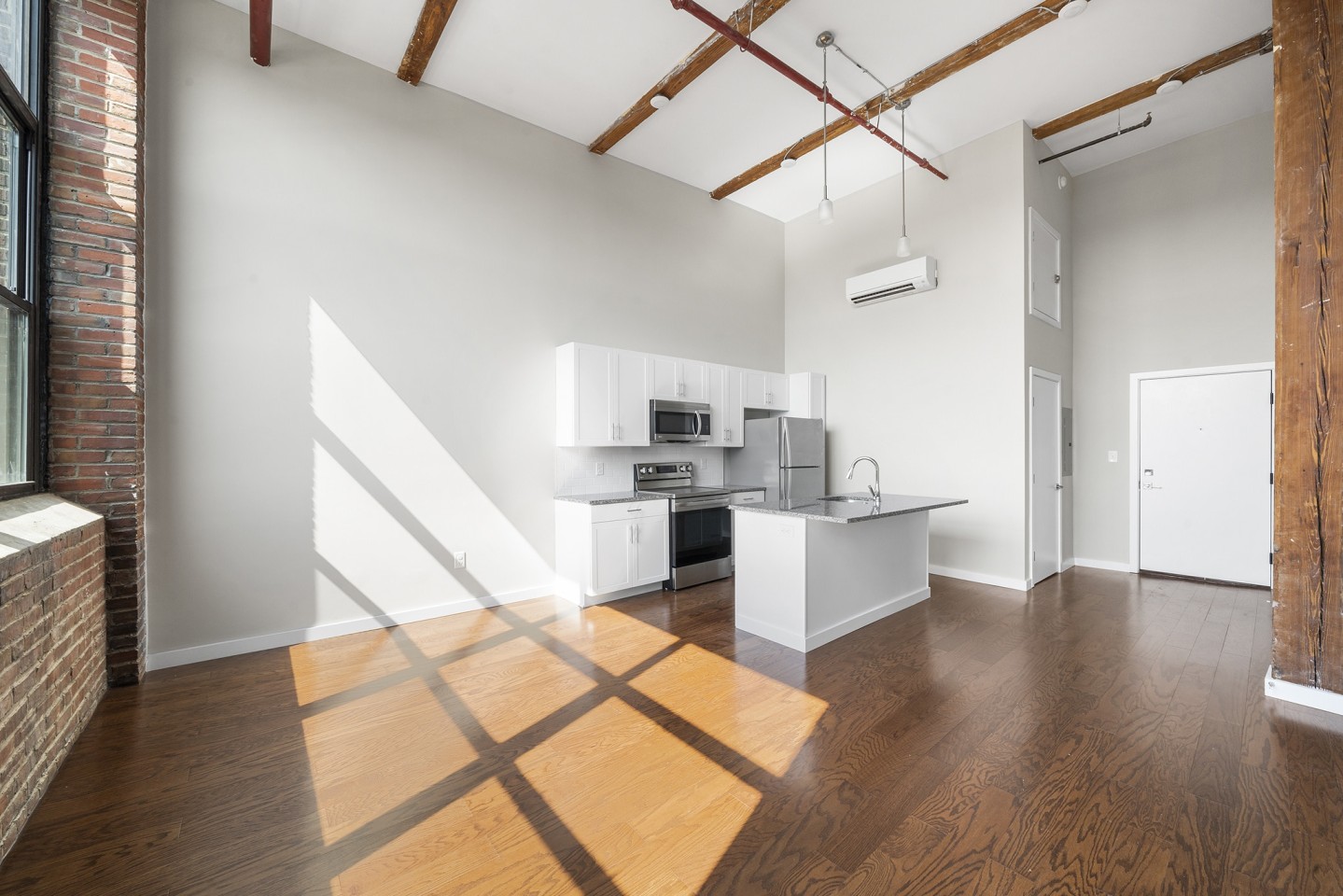 East Tioga Lofts Image 23