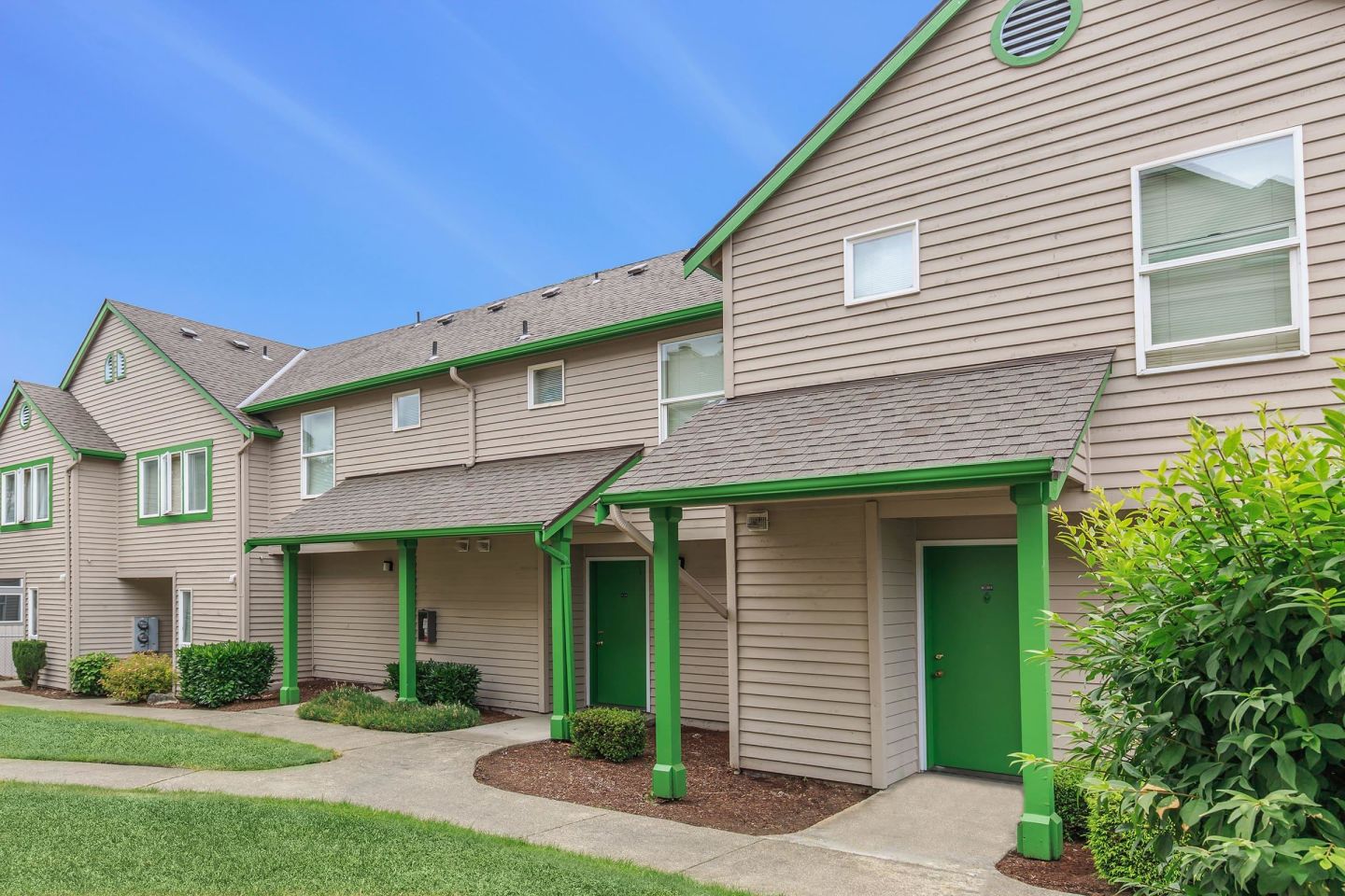 Emerald Court Image 11