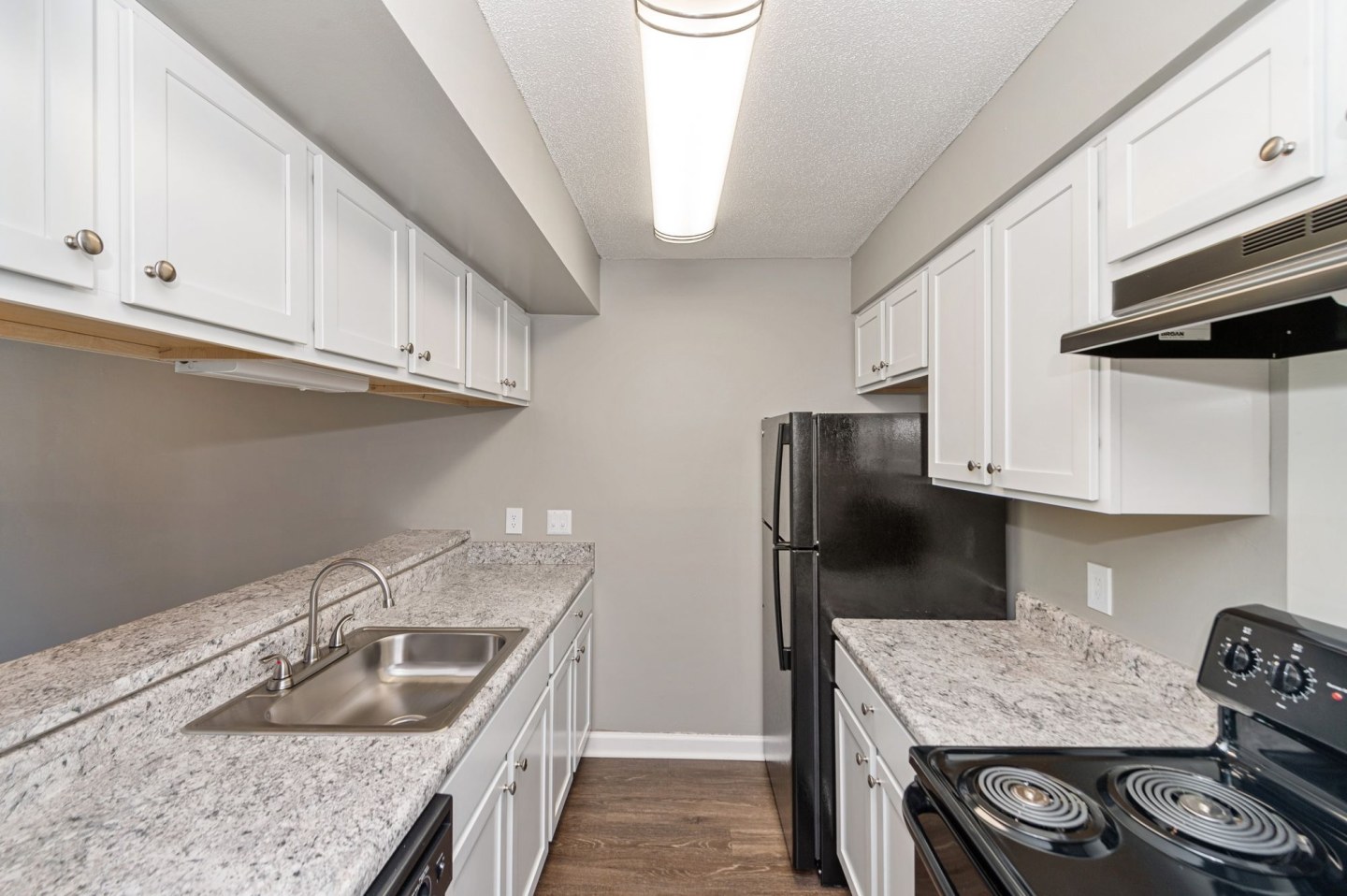 Pebble Point Apartments Image 2