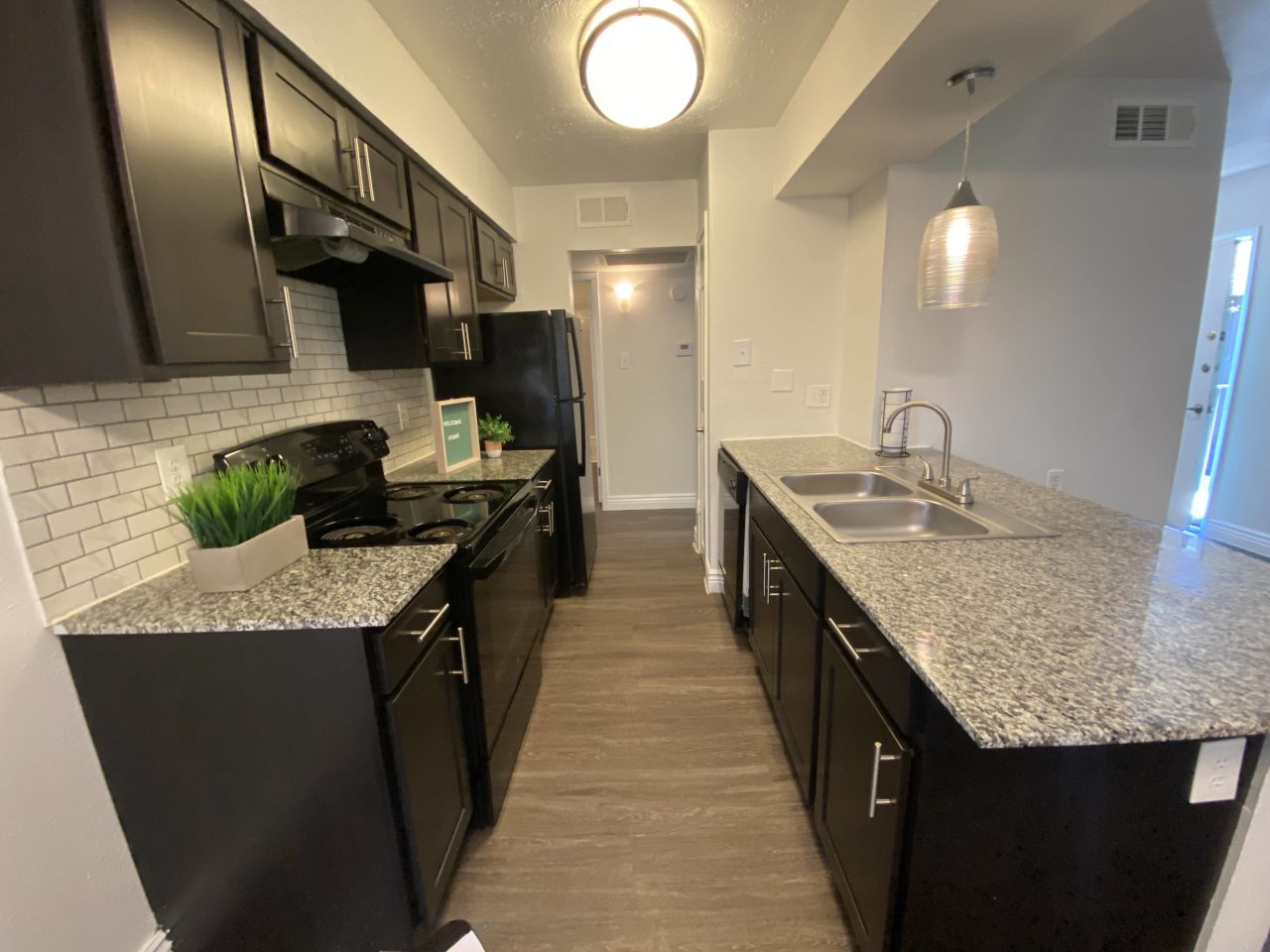 Oakline Apartments Image 10