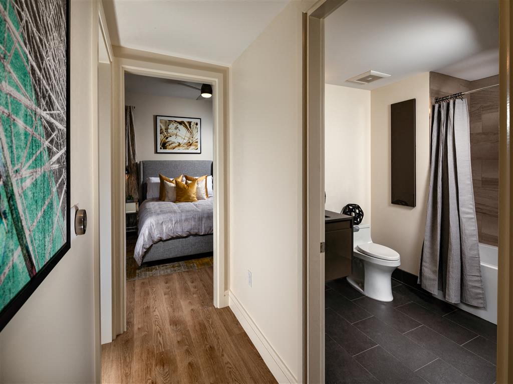 2300 Wilshire Image 15