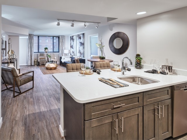Courtland Towers Image 32
