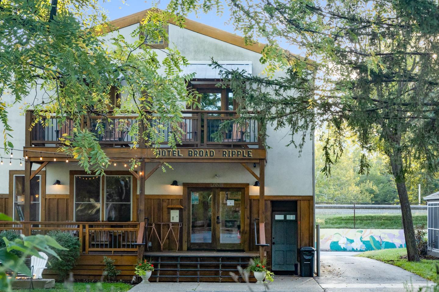 Monon Living Image 118
