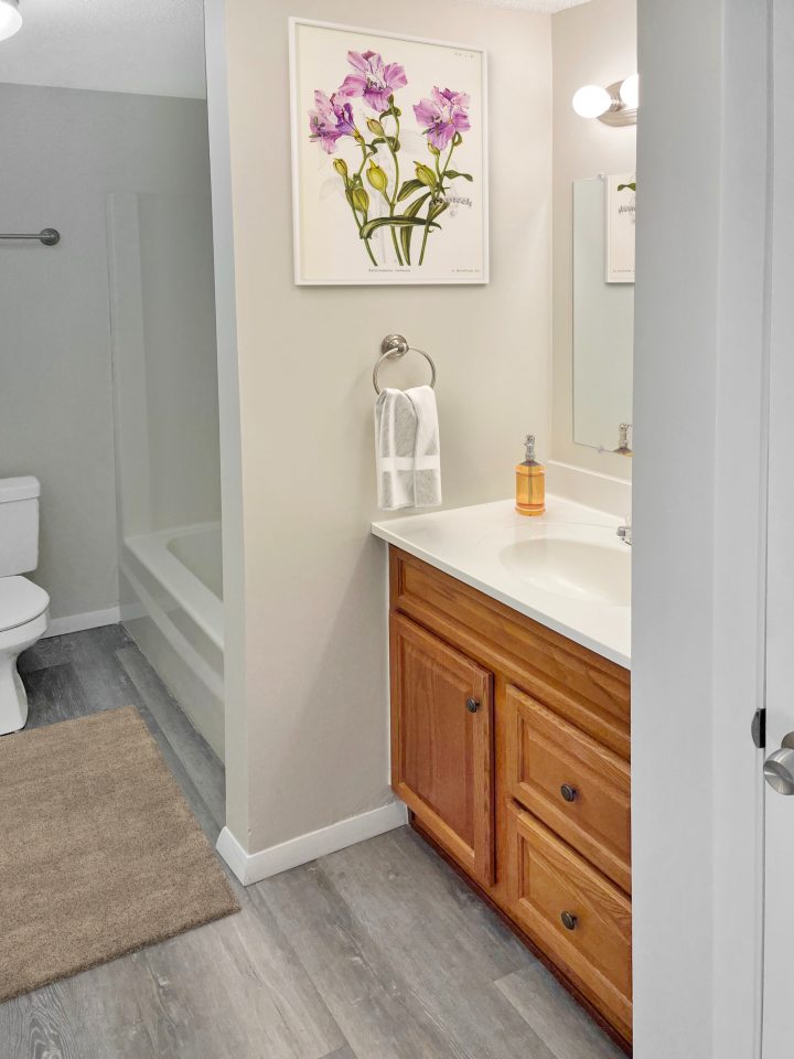 Meadowbrook Village Image 11