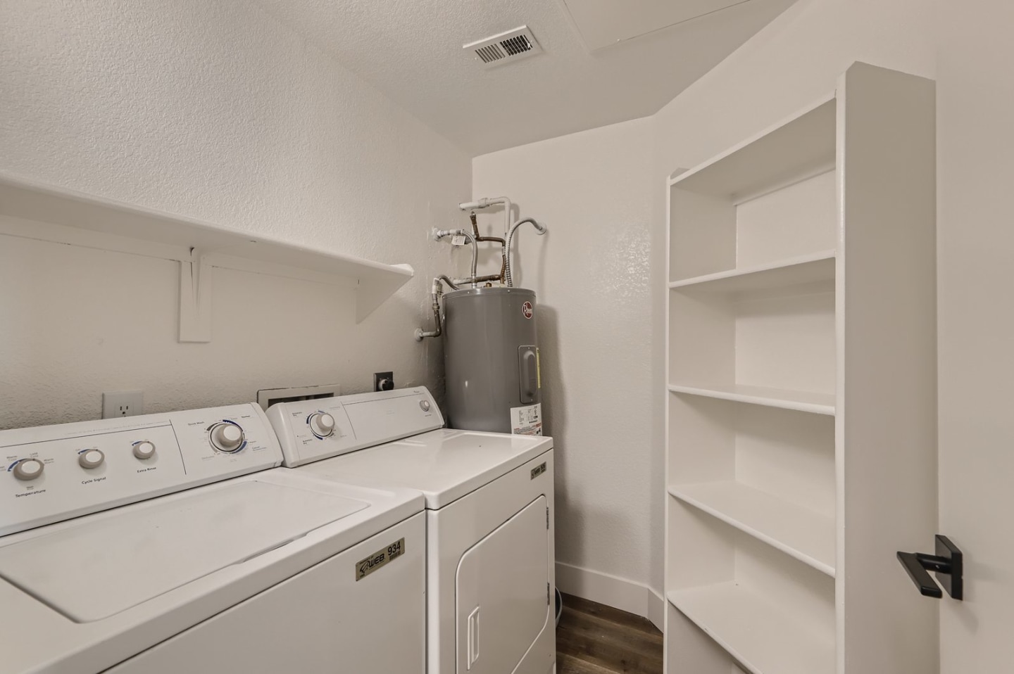 Mandarina Luxury Apartment Homes Image 35