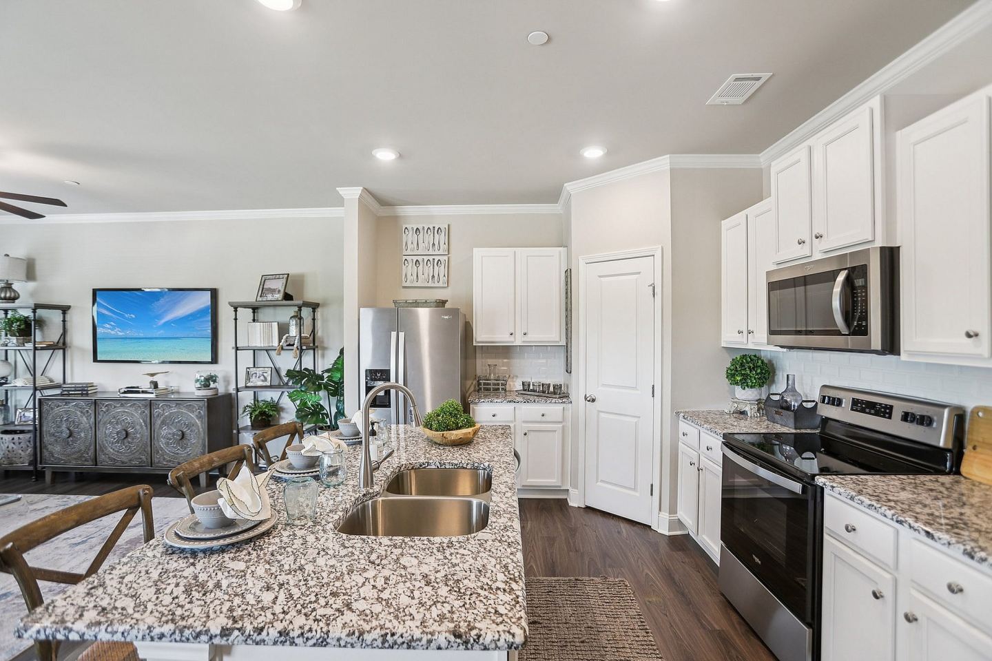 Covey Homes Bluffs - Homes for Rent Image 4