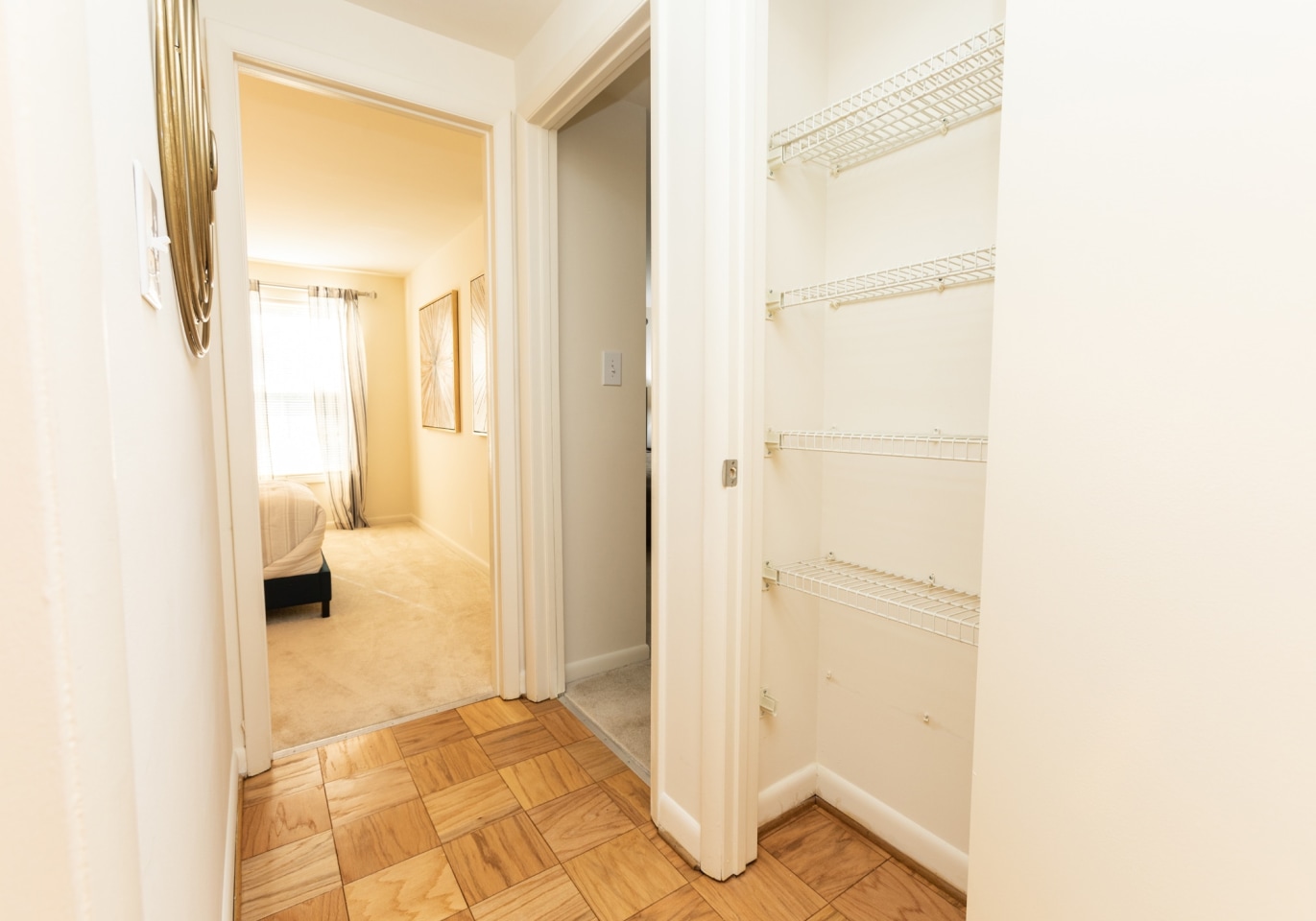 Spring Hill Apartments And Townhomes Image 18