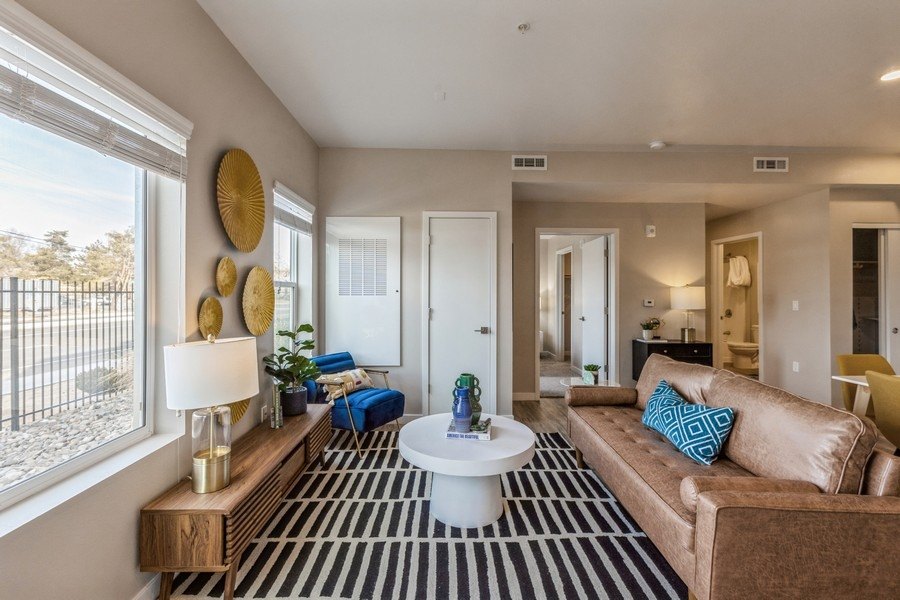 Parq Crossing Apartments Image 4