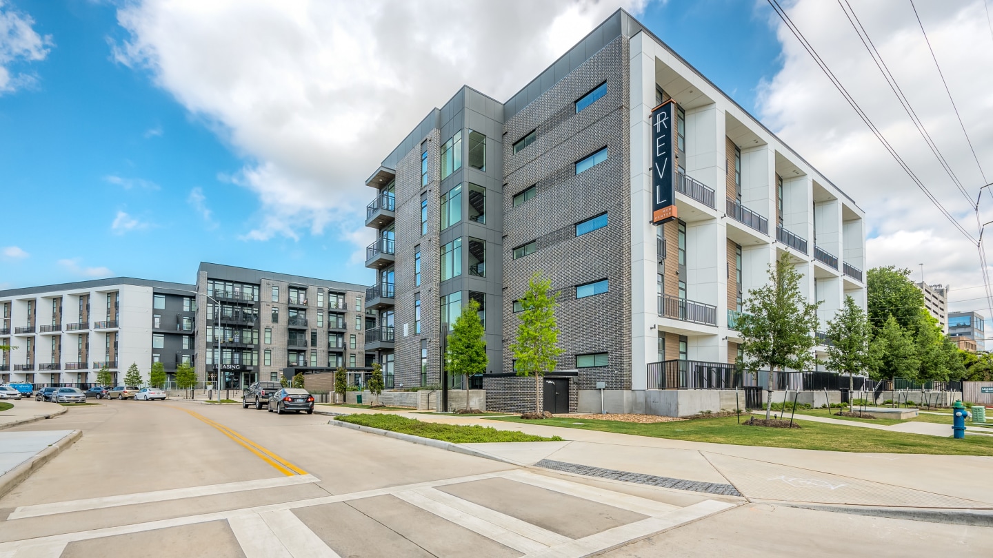 Revl Med Center Image 72