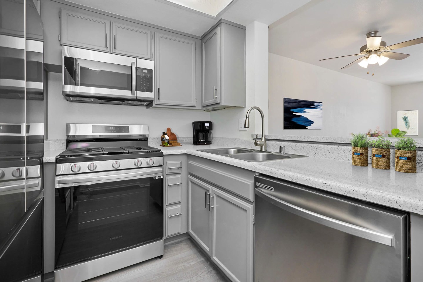 Skyline Terrace Apartments Image 28