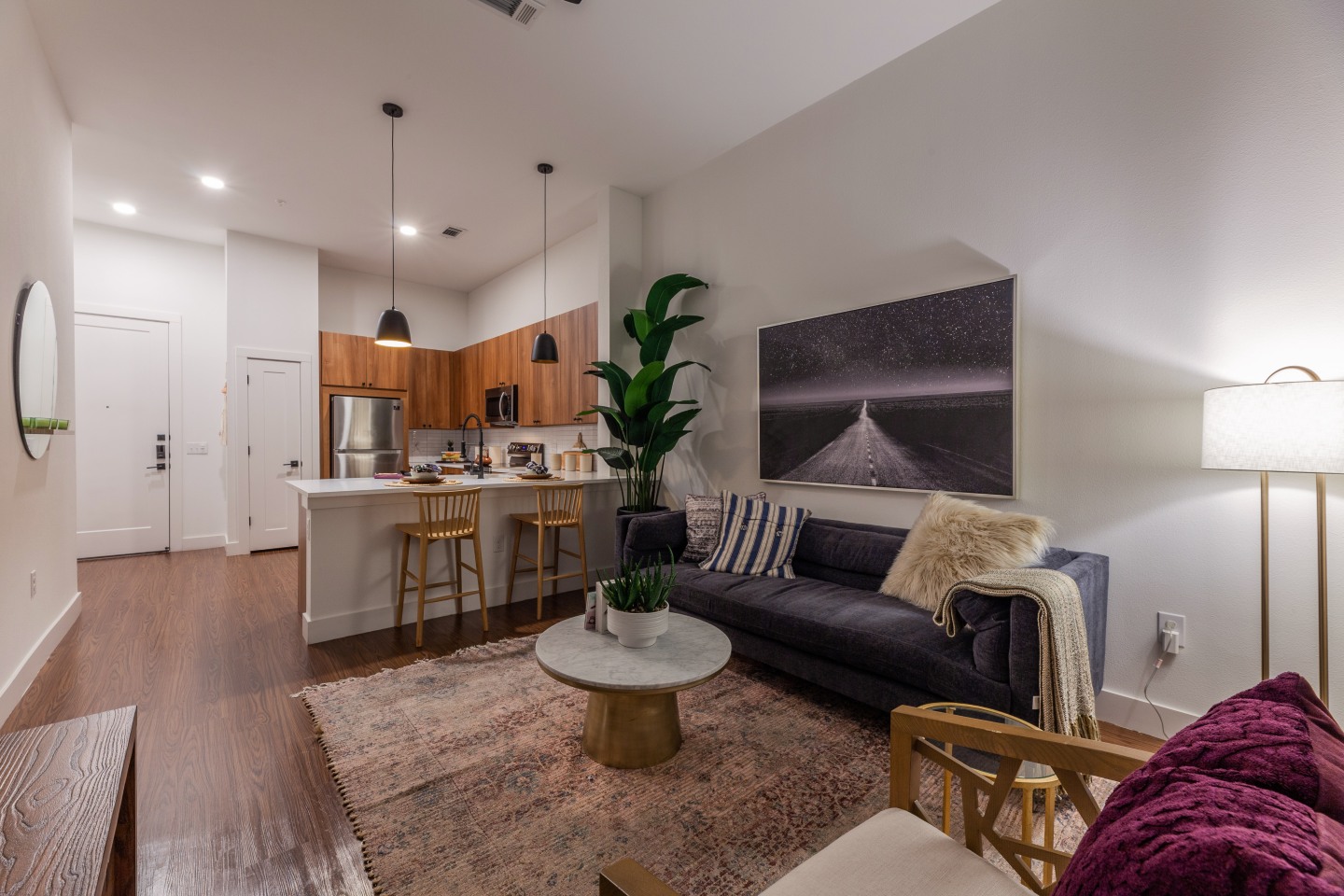 4600 Ross Image 22
