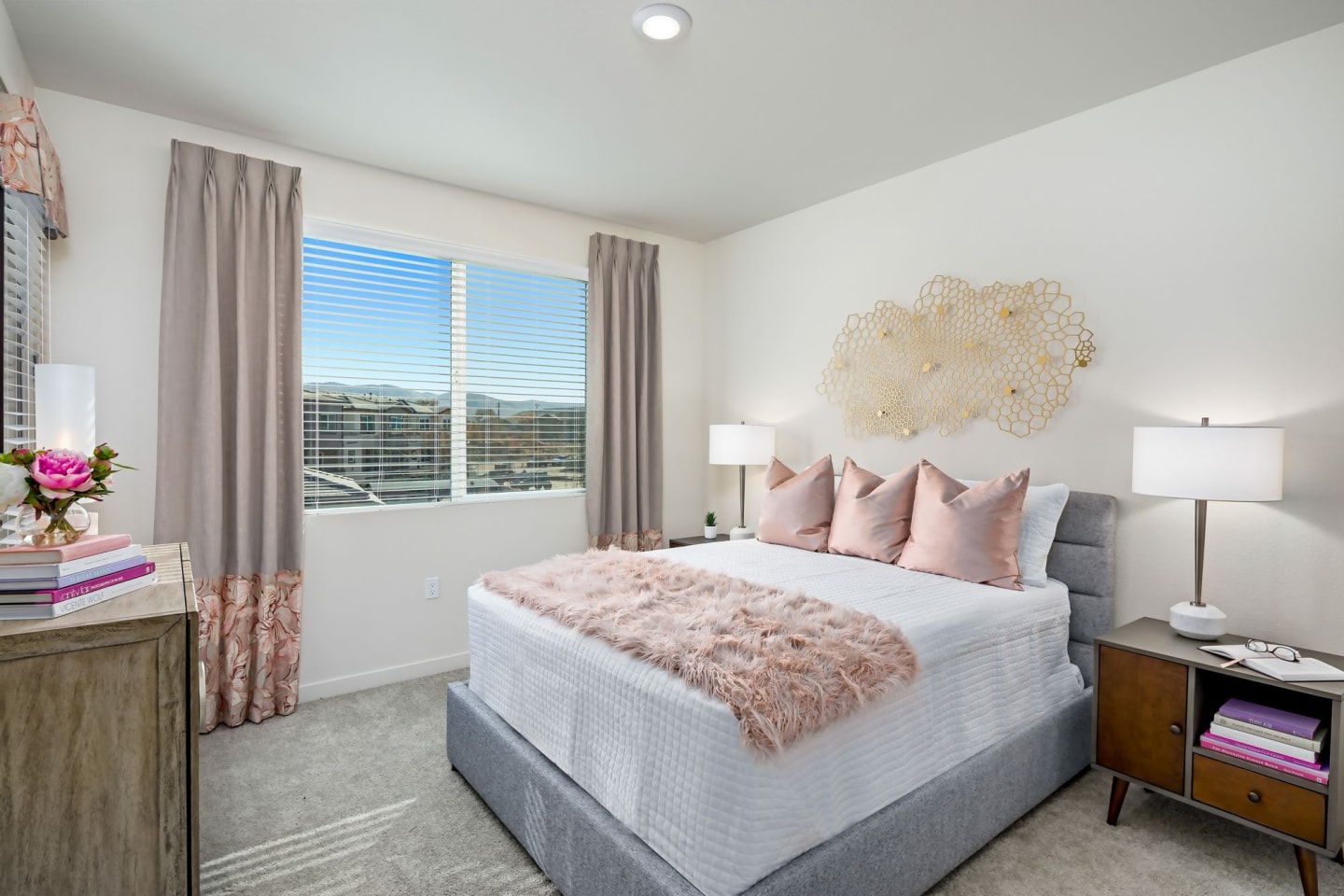 Esprit Townhome Apartments Image 4