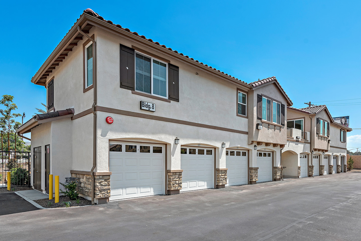 Levante Apartments Homes Image 24