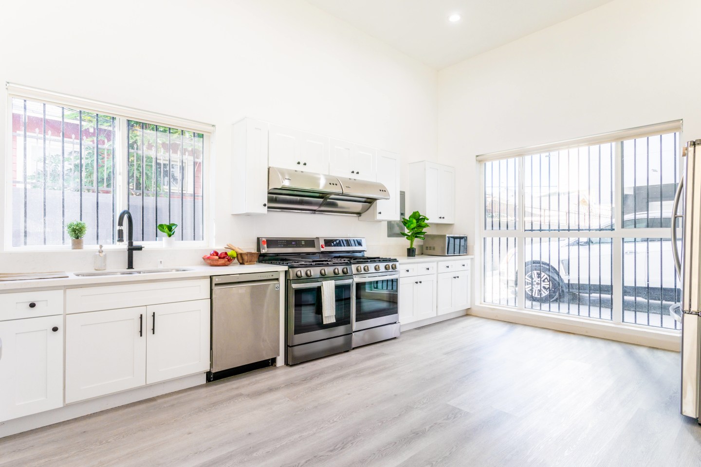1815 W Adams Boulevard - Co-Living Image 12