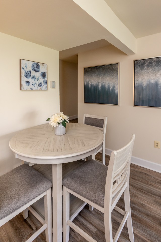 Seven Oaks Townhomes Image 6