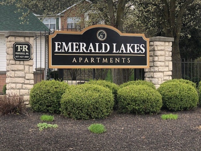 Emerald Lakes Image 28
