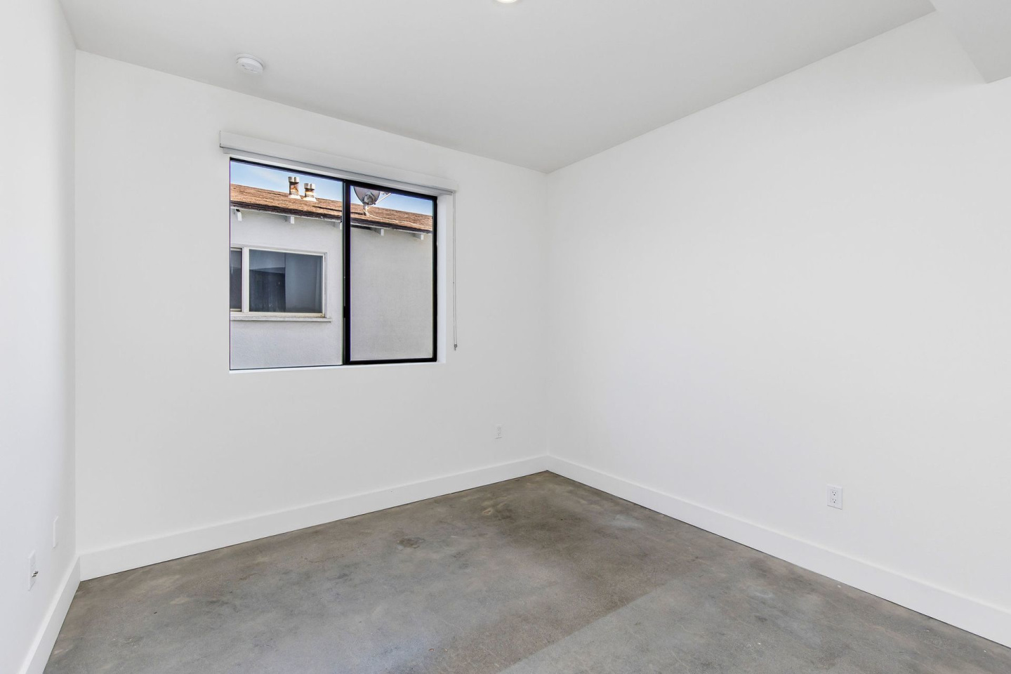 H Wood Apartments Image 36