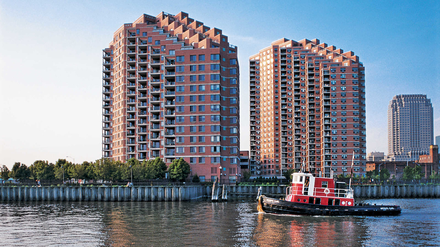 Portside Towers Image 31