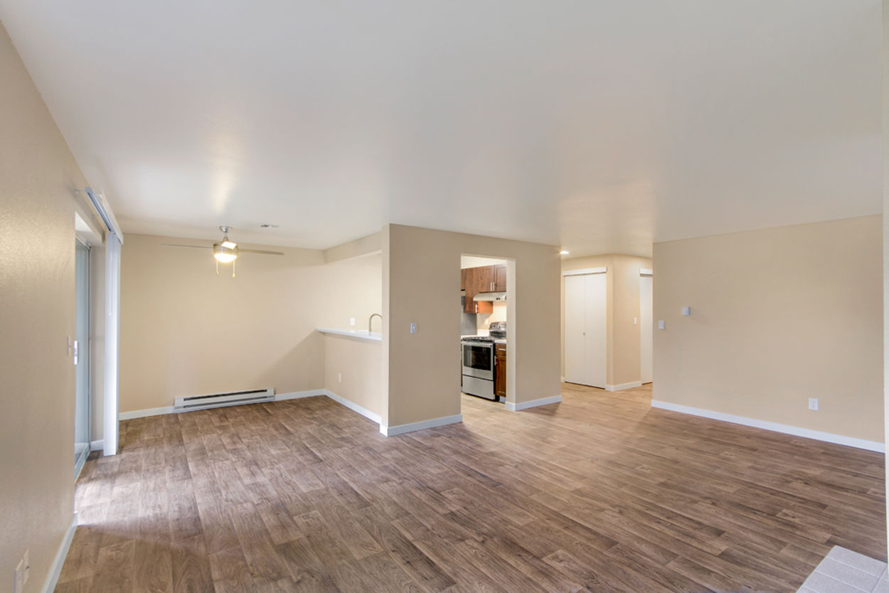 The Fairways Apartments Image 11