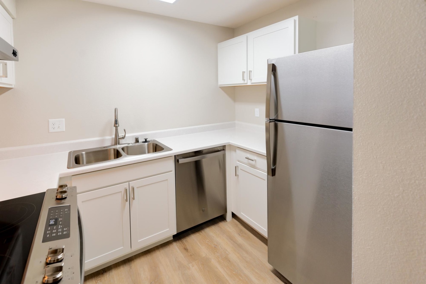 Riverside Park Apartments Image 16