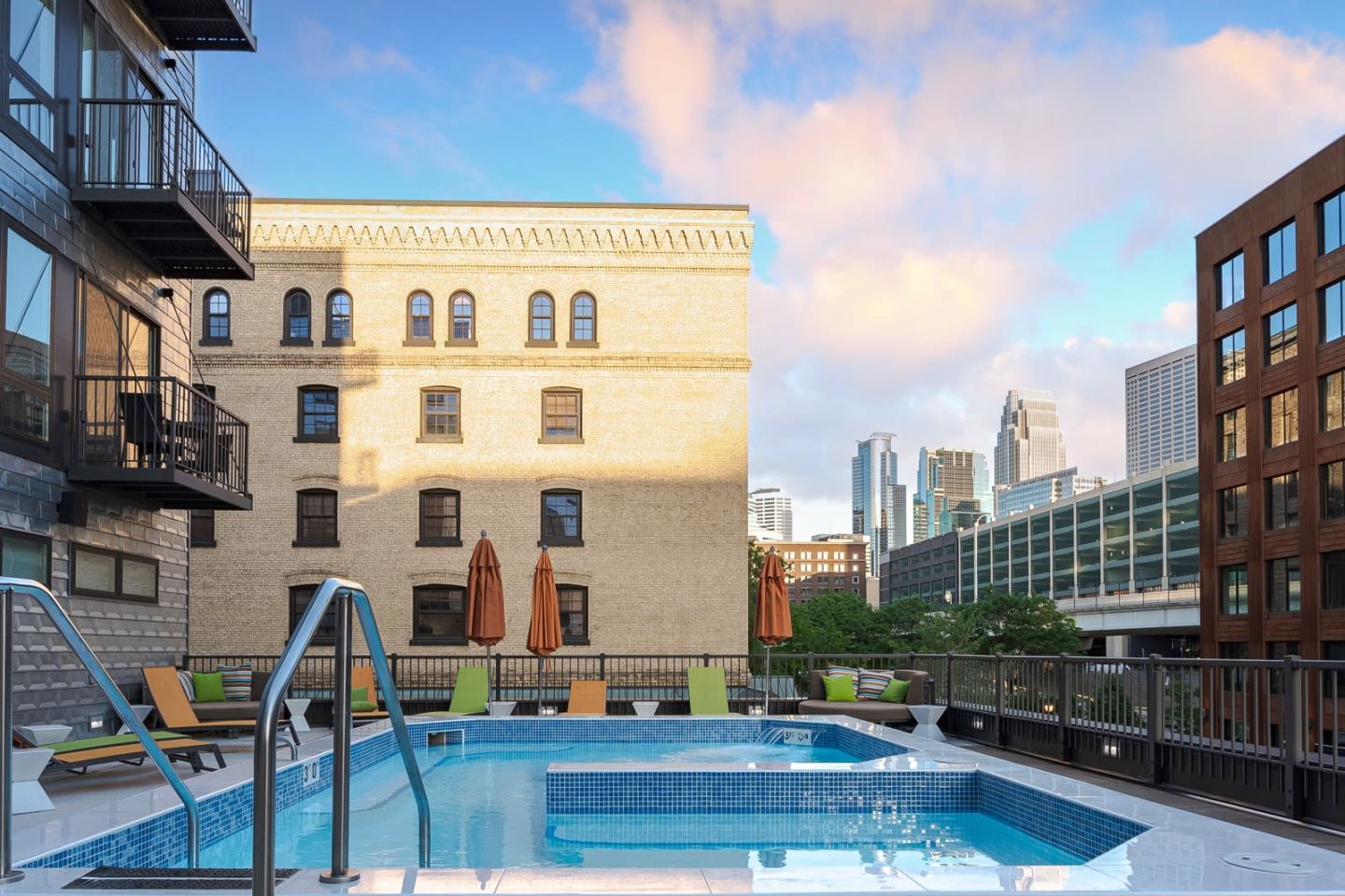 Dock Street Flats Image 13