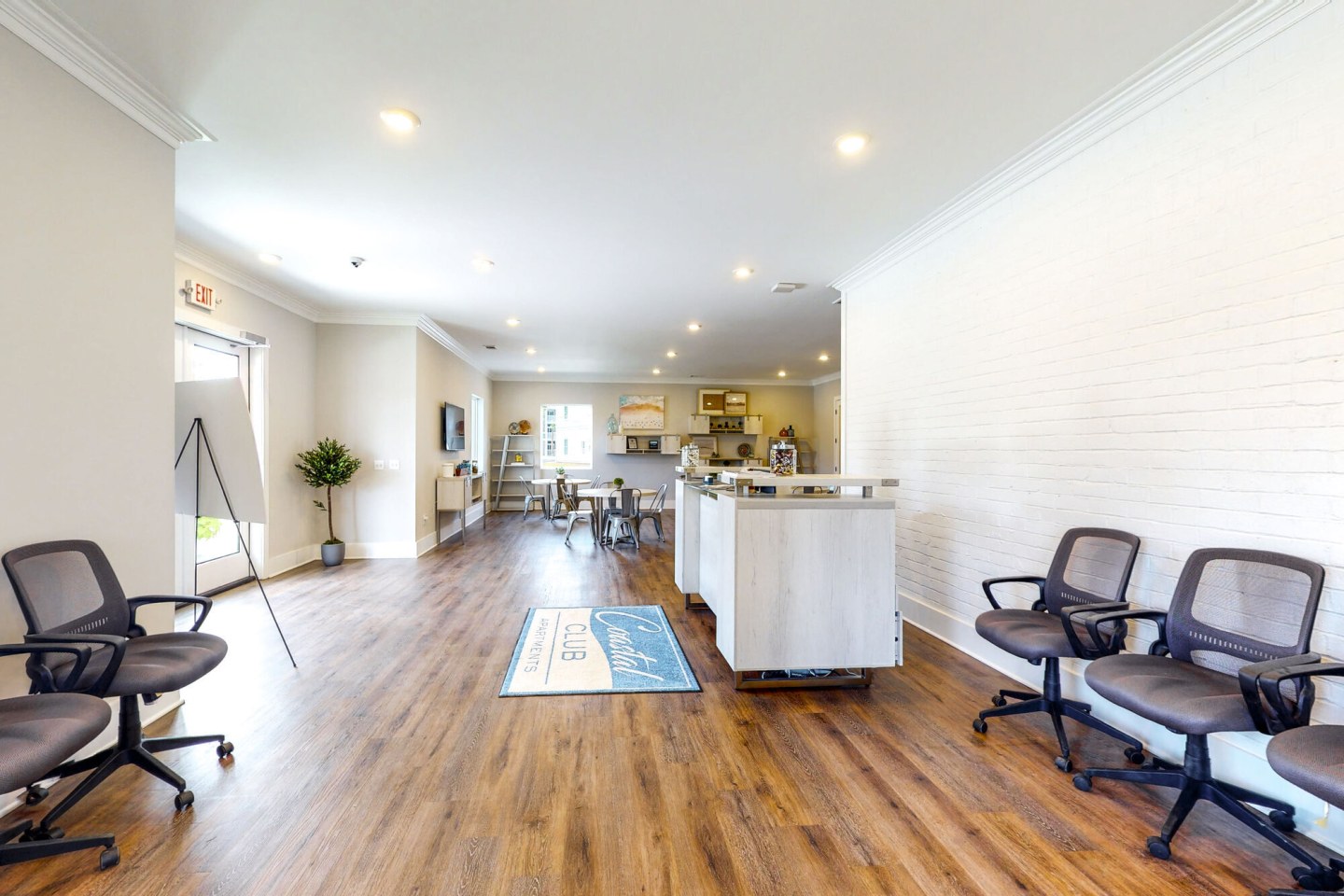 Coastal Club Apartments Image 3