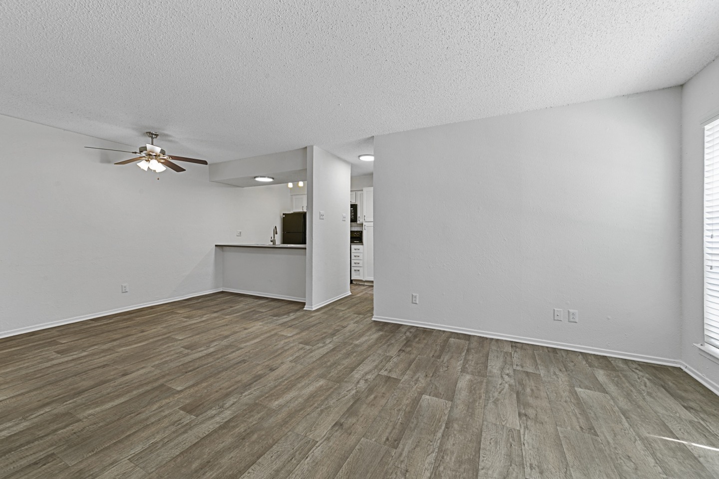 Vesper Living Image 28