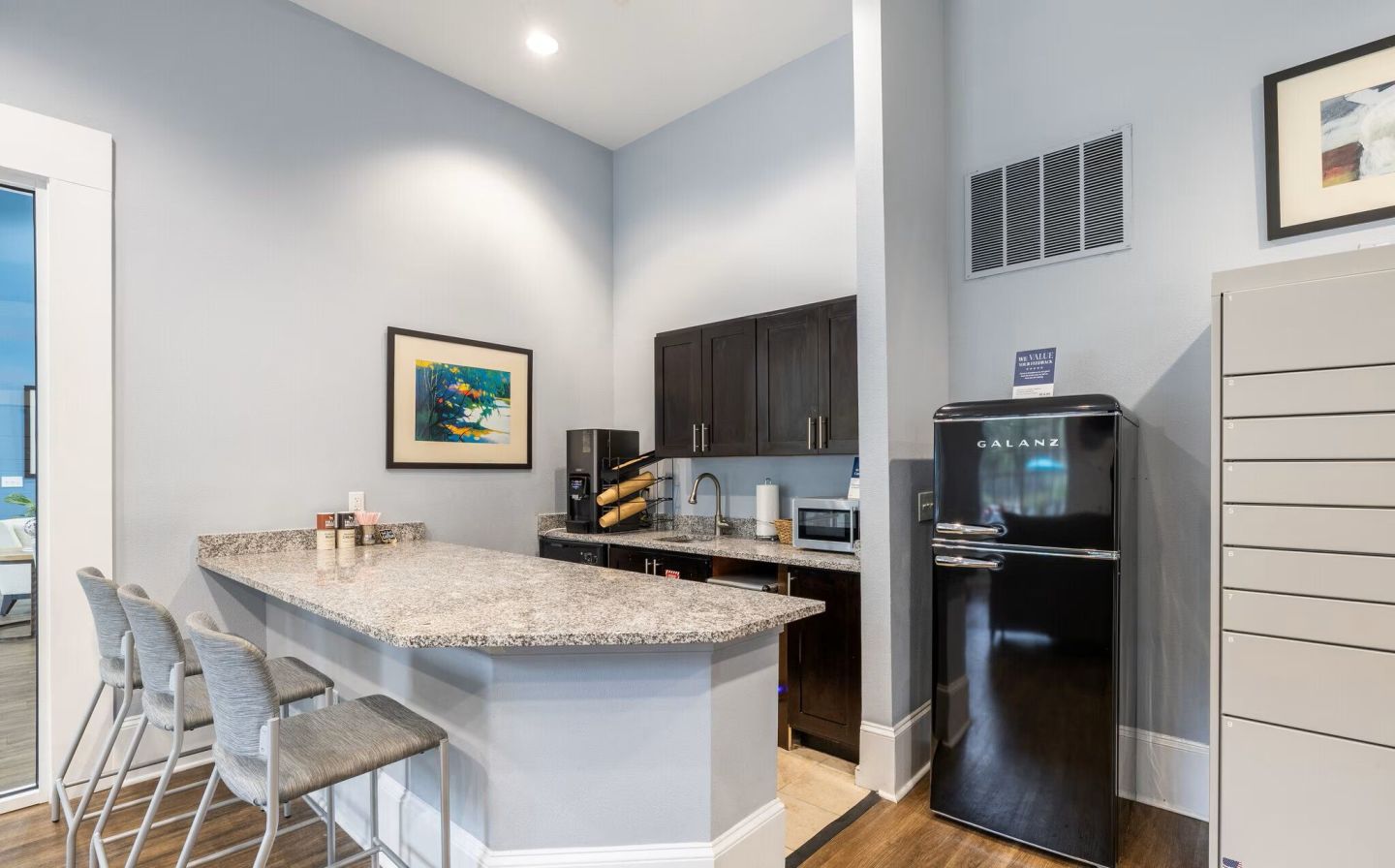 Jackson Square Apartments Image 10