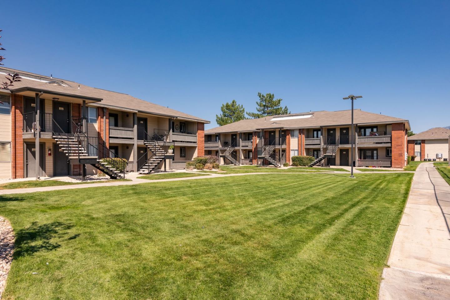 Eight20 Apartments Image 33