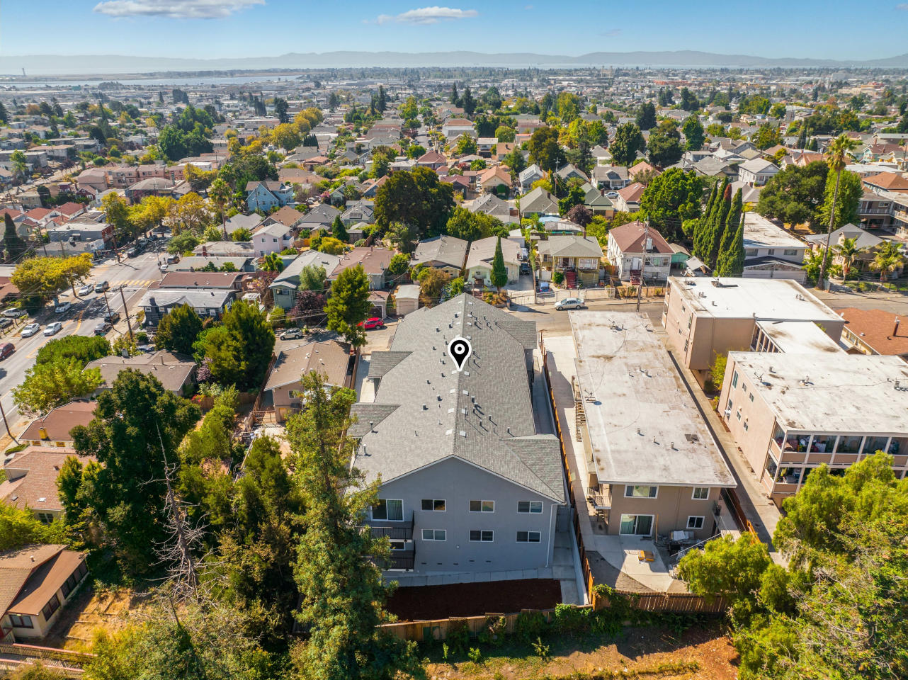 4124 Lyon Avenue Image 3