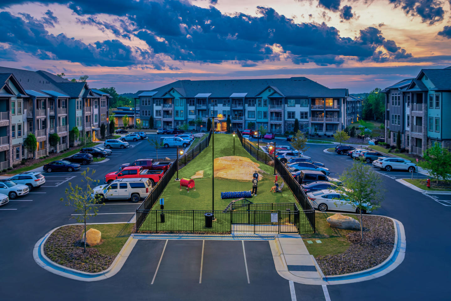 Town Triangle Crossing Image 27