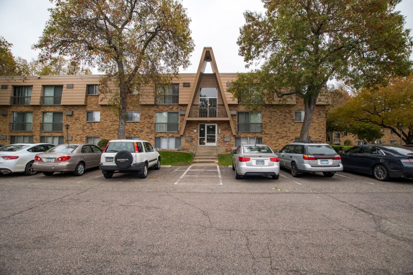 Saint Cloud Terrace Image 17