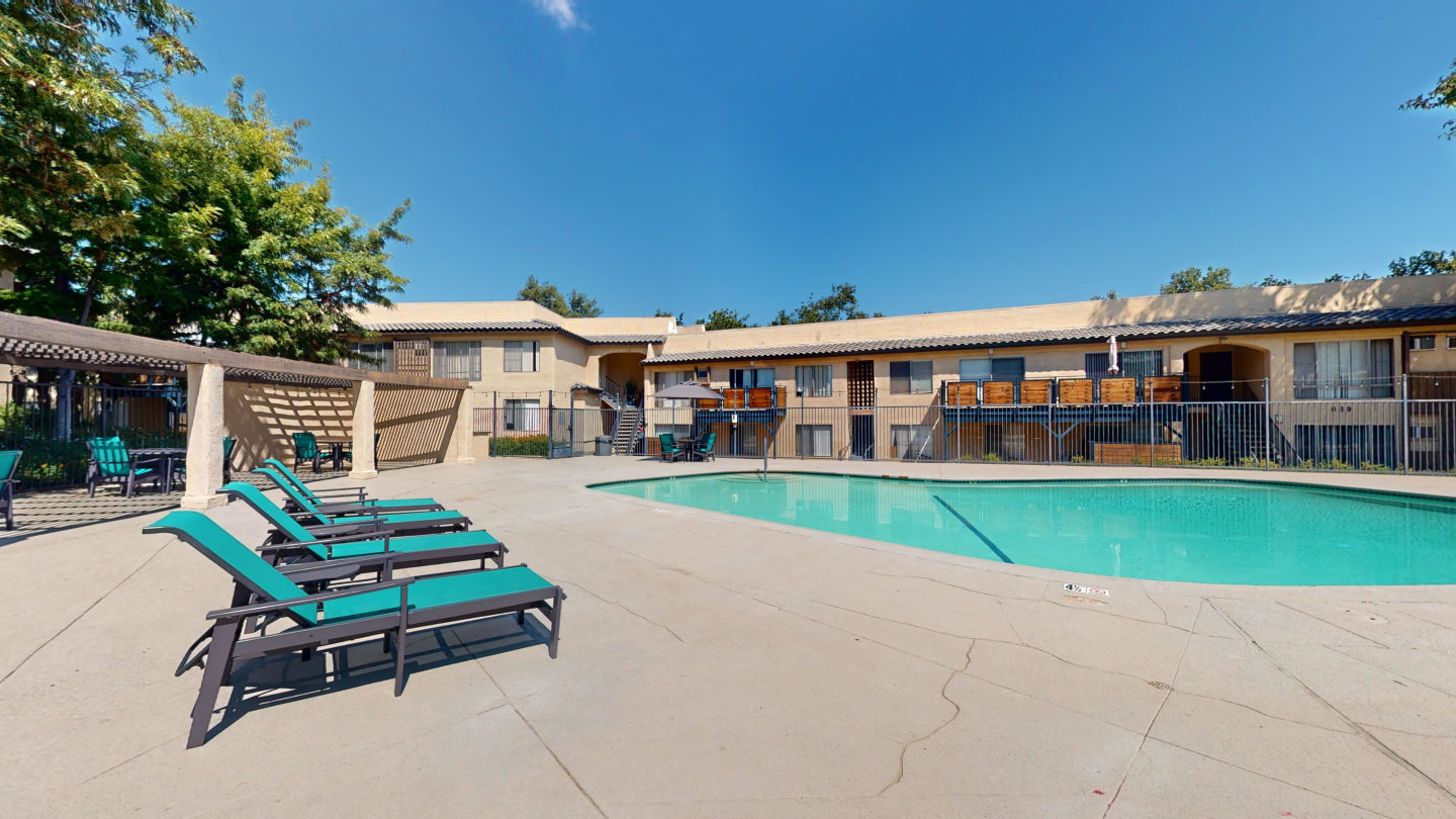 Charter Oaks Image 26