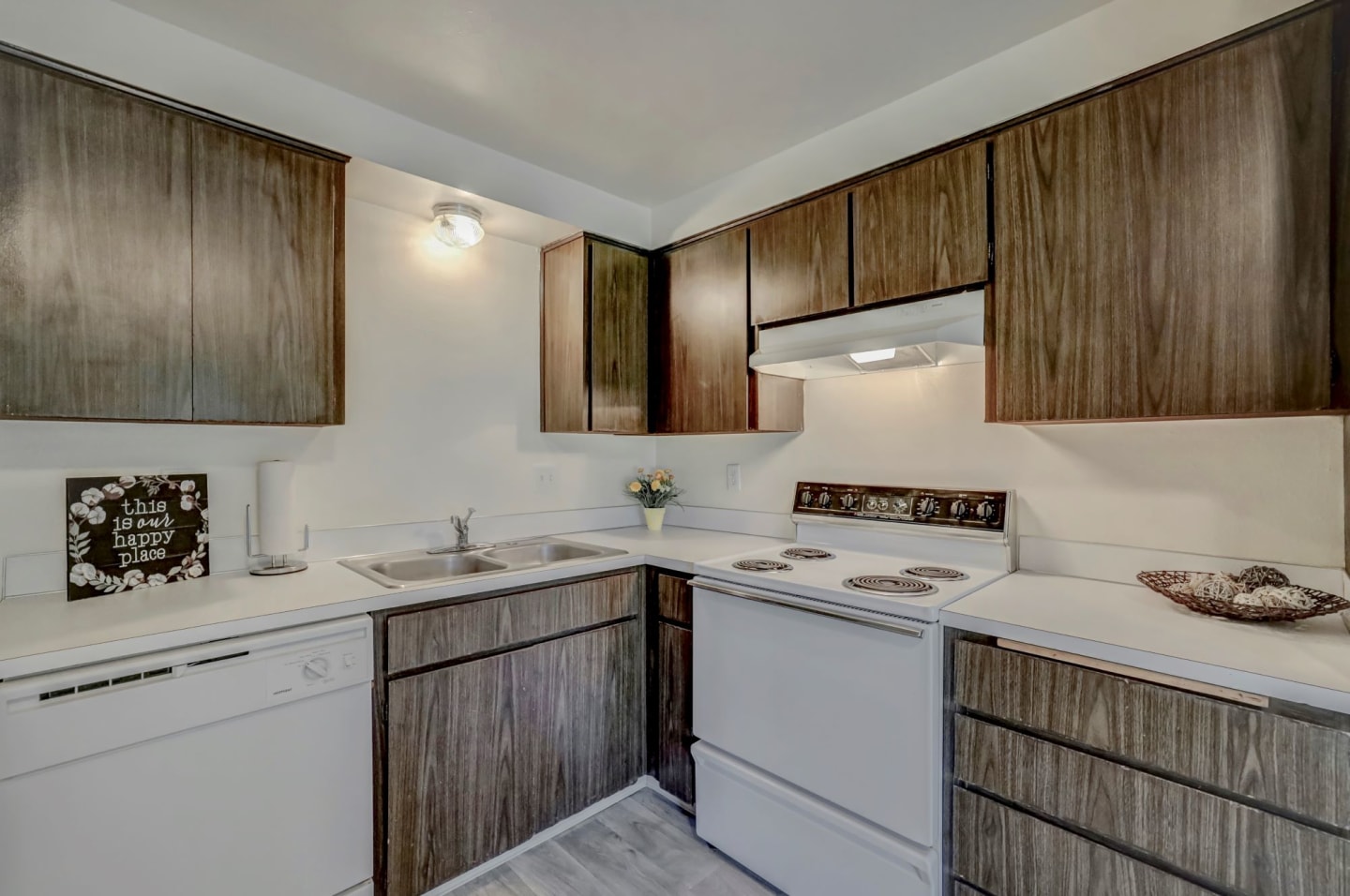 Sequoia Apartments Image 15