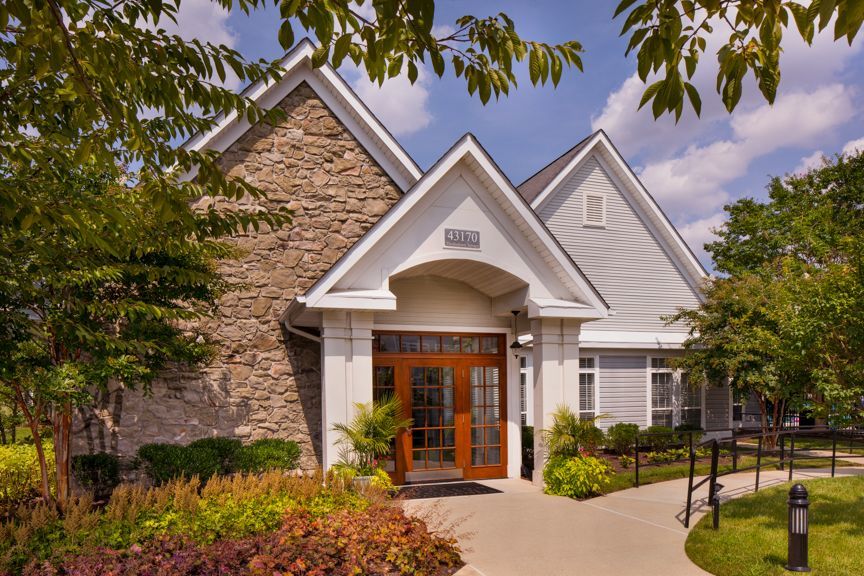Jefferson Arbors at Broadlands Image 2