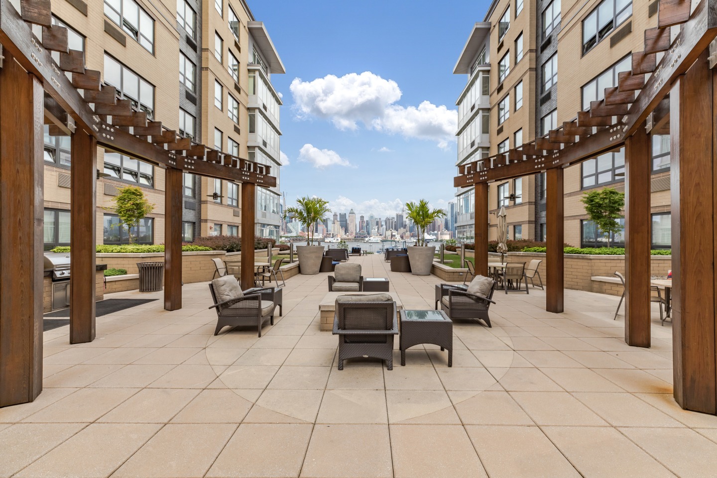 RiversEdge at Port Imperial Image 18